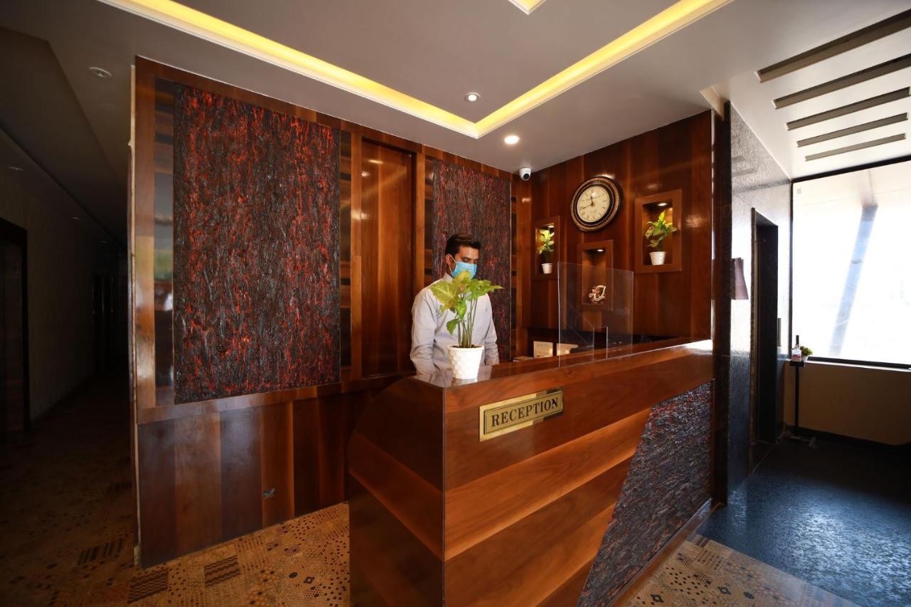 Hotel Neerja Inn Τζαϊπούρ Εξωτερικό φωτογραφία