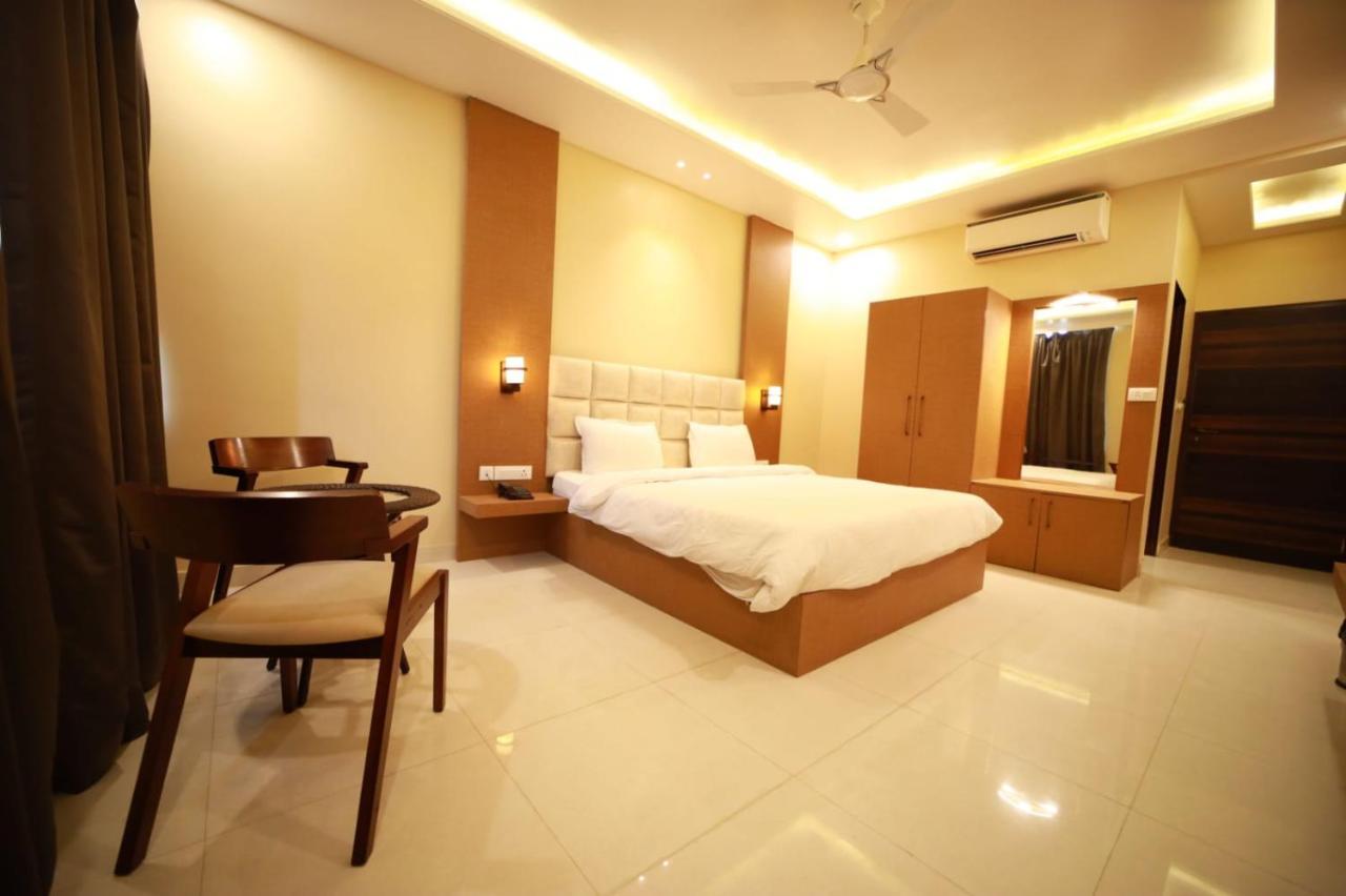 Hotel Neerja Inn Τζαϊπούρ Εξωτερικό φωτογραφία